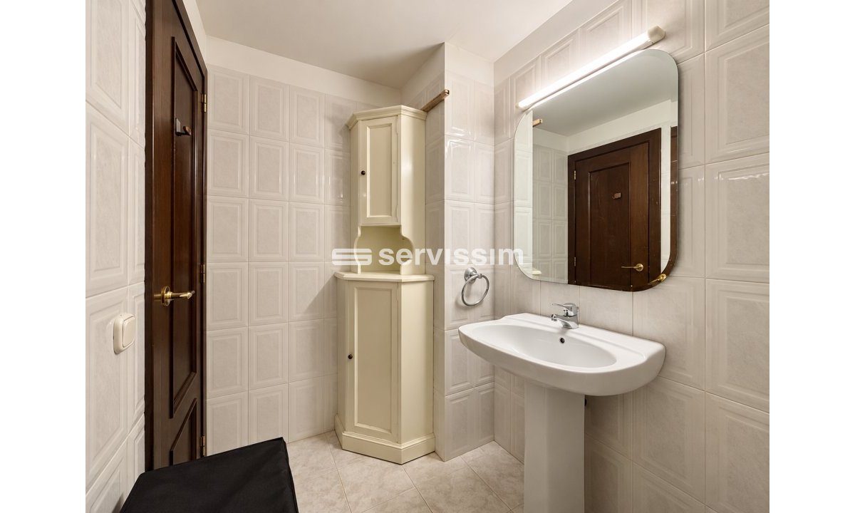 Piso en venta en Sispony, 2 habitaciones, 90 metros