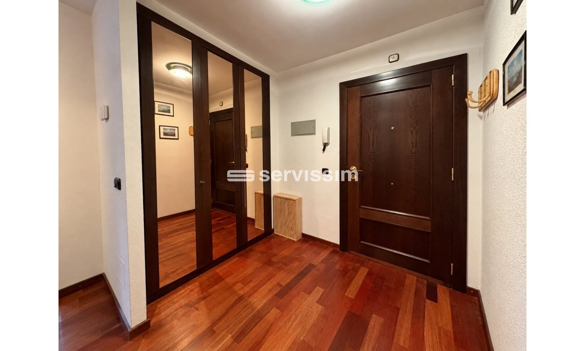 Piso en venta en Sispony, 2 habitaciones, 90 metros
