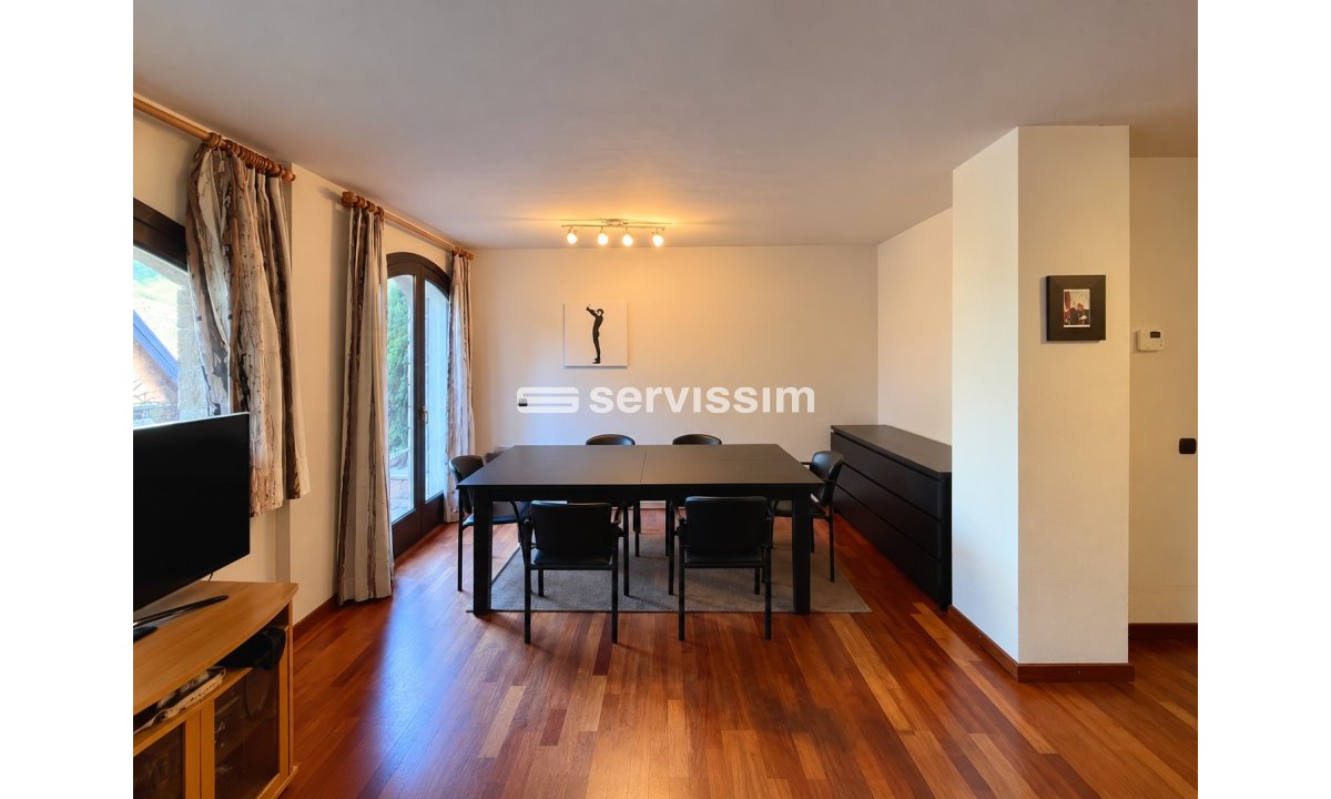 Piso en venta en Sispony, 2 habitaciones, 90 metros