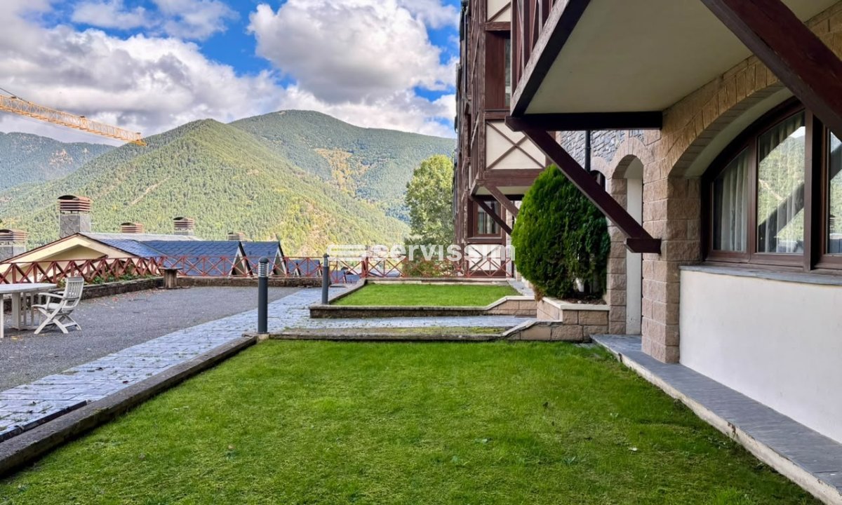 Piso en venta en Sispony, 2 habitaciones, 90 metros