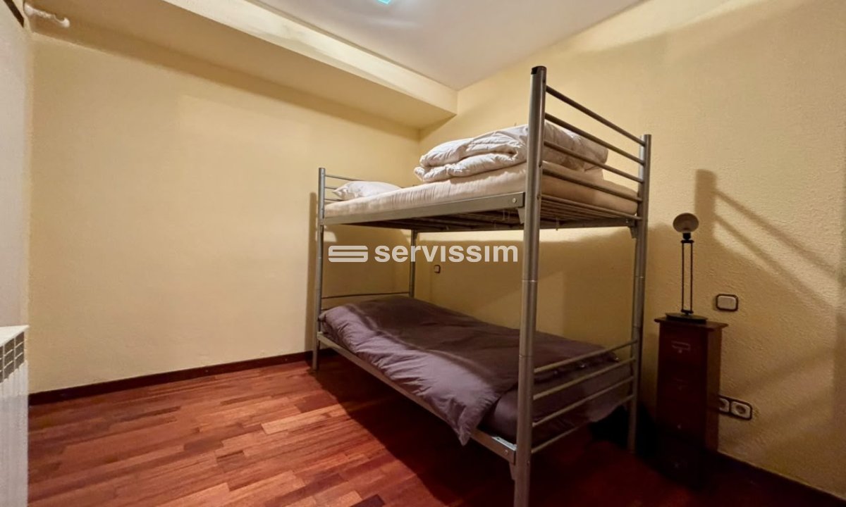 Piso en venta en Sispony, 2 habitaciones, 90 metros