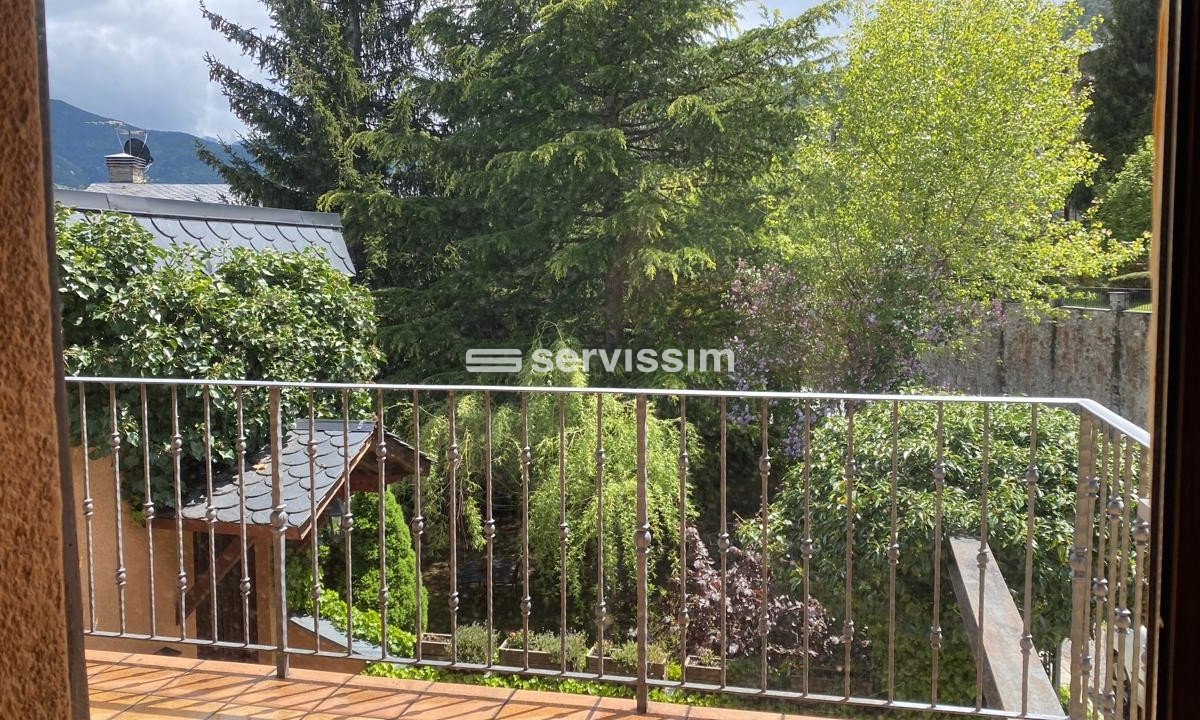 Casa adossada en venda a La Massana, 2 habitacions, 152 metres